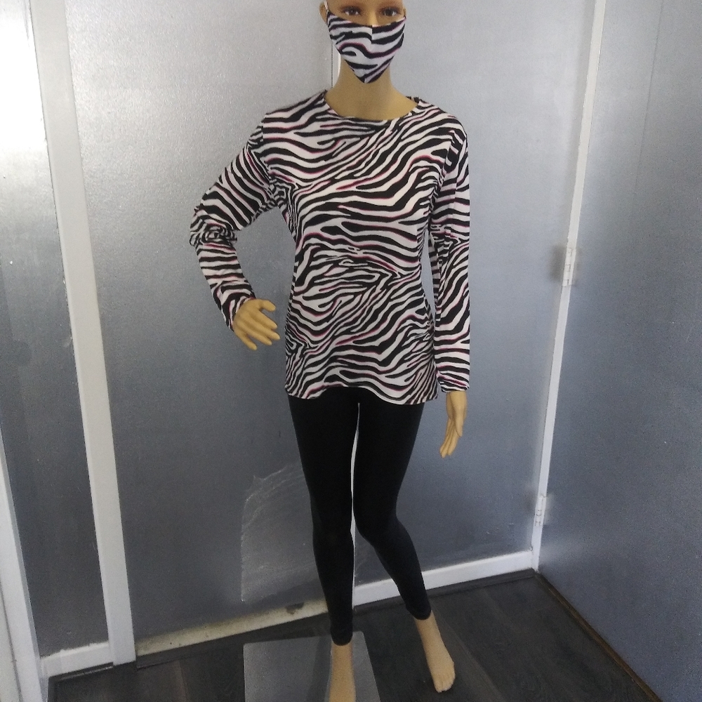 Spandex multi color blouse with matching mask